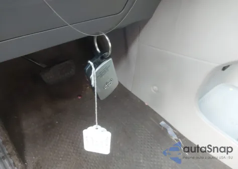 2015 Toyota Sienna Xle/Limited z USA, uszkodzony, nr VIN 5TDYK3DC1FS665322